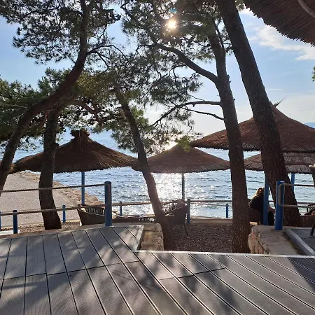 Aria De Lux * Makarska