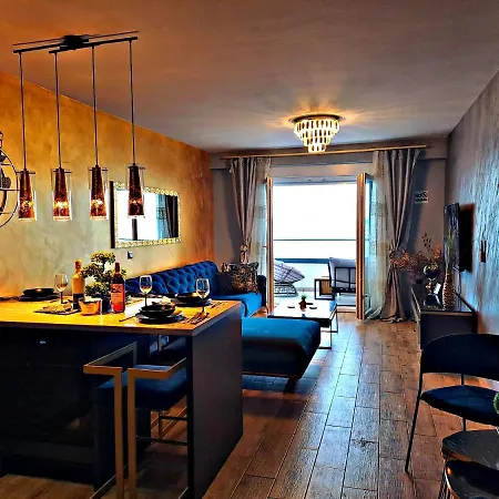 Aria De Lux Apartment *